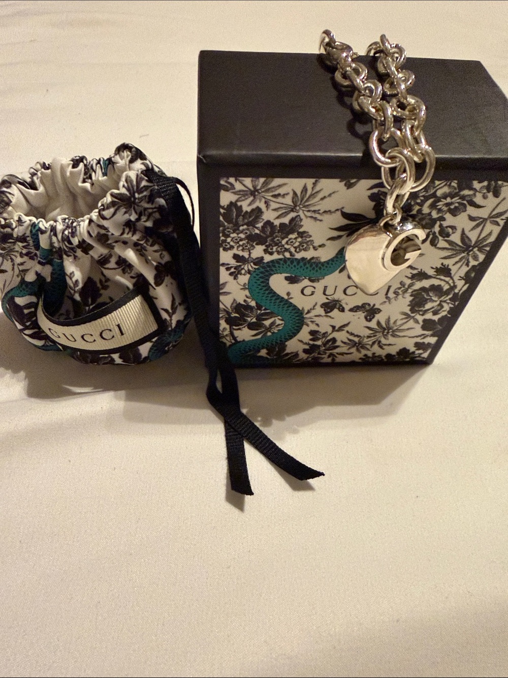 Gucci Silver Chain Bracelet with 'G' Charm